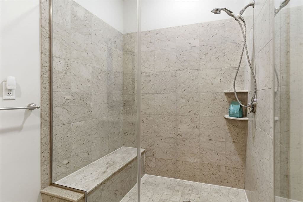 Thumbnail 25