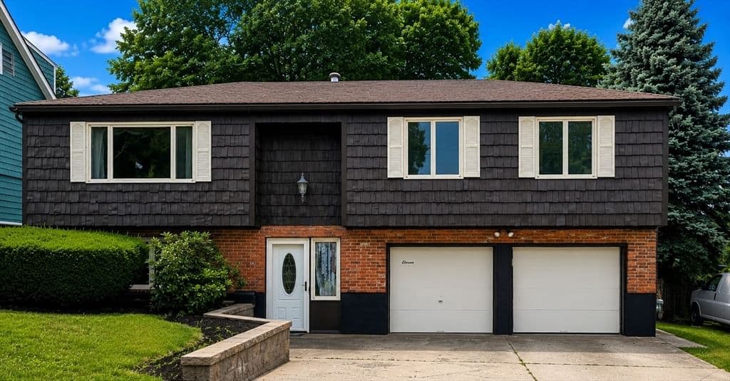 11 Bristol Ave