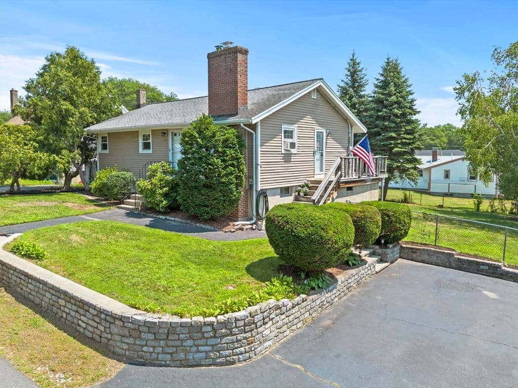 19 Magnolia St