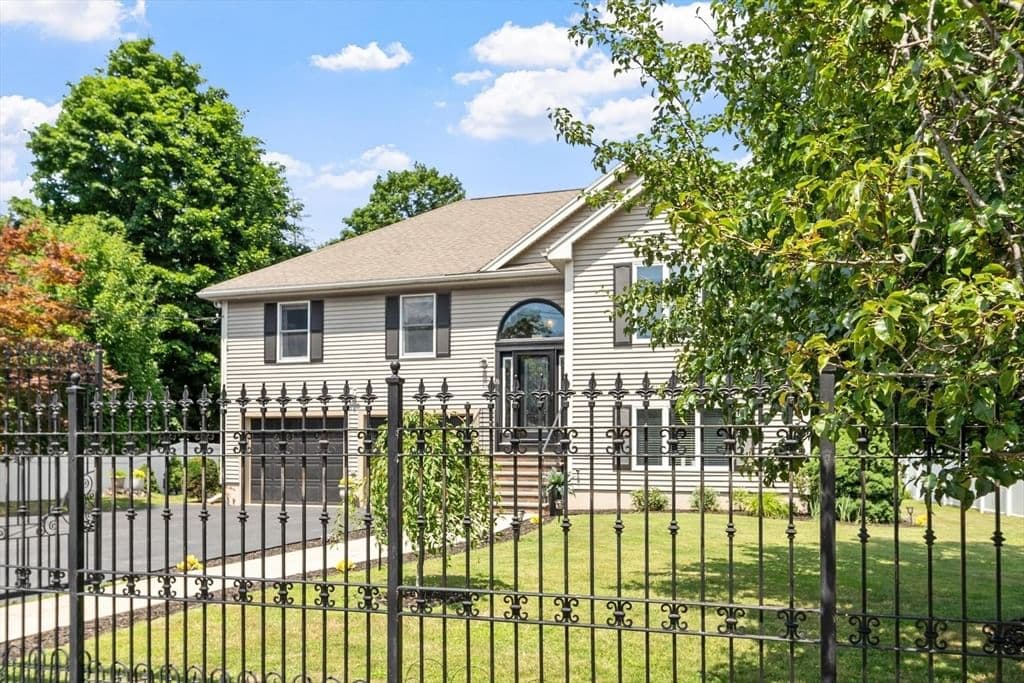 33 Highland Avenue