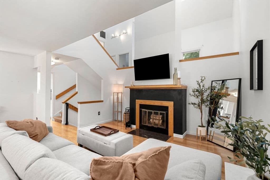 406 Pine Brook Dr