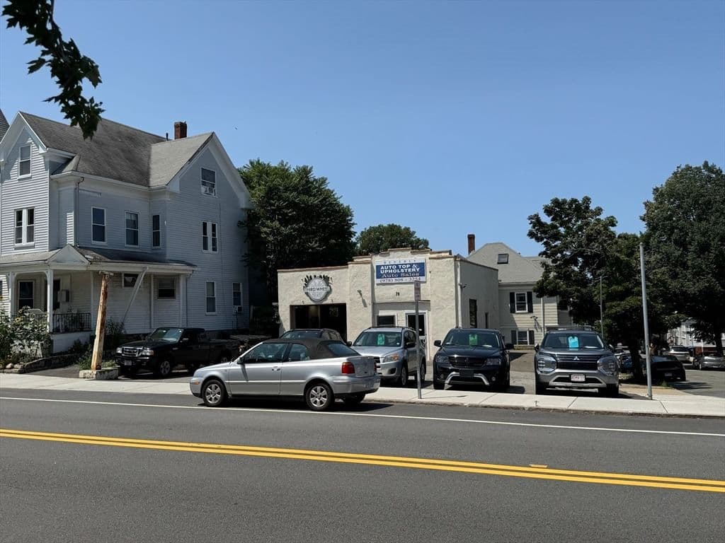 78 Cabot Street