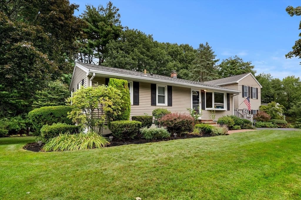 25 Glen Drive