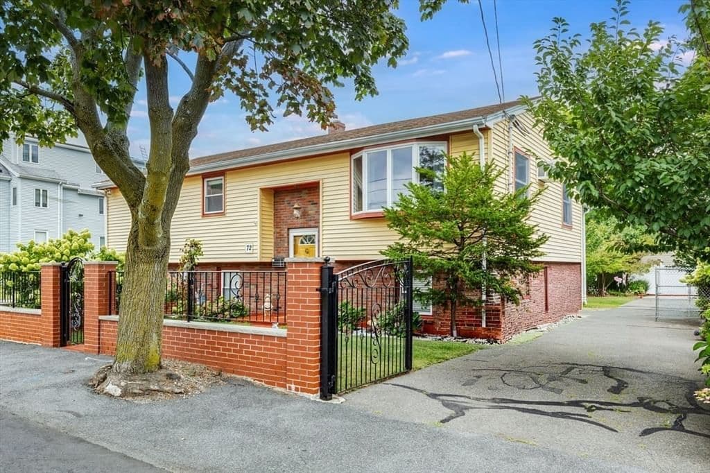 72 True St