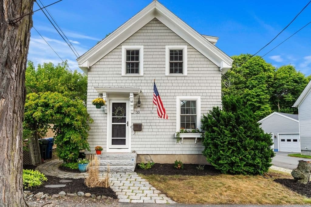 33 Putnam St