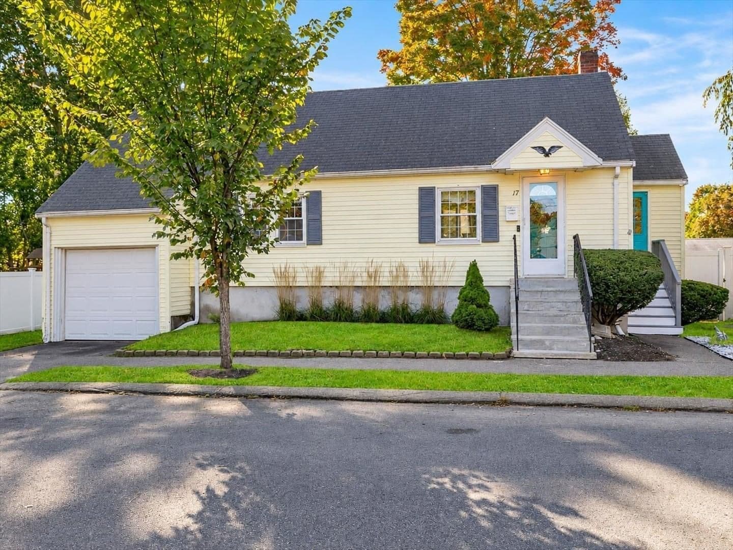 17 Hood Road
