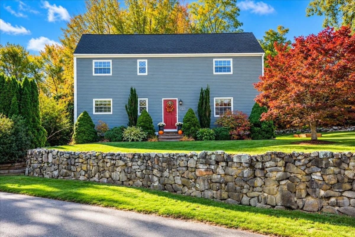 4 Emerald Ave