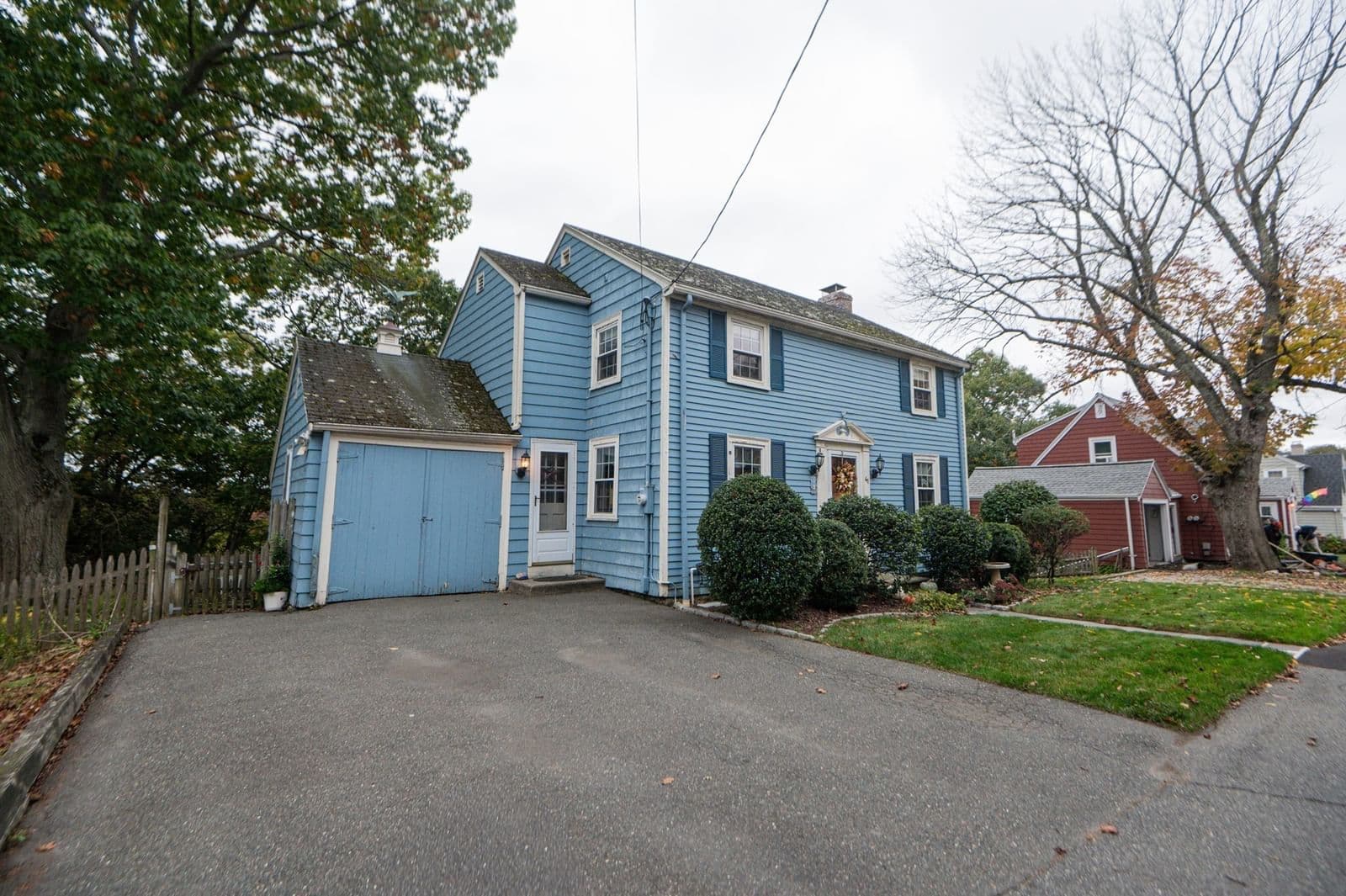 41 Plymouth Ave