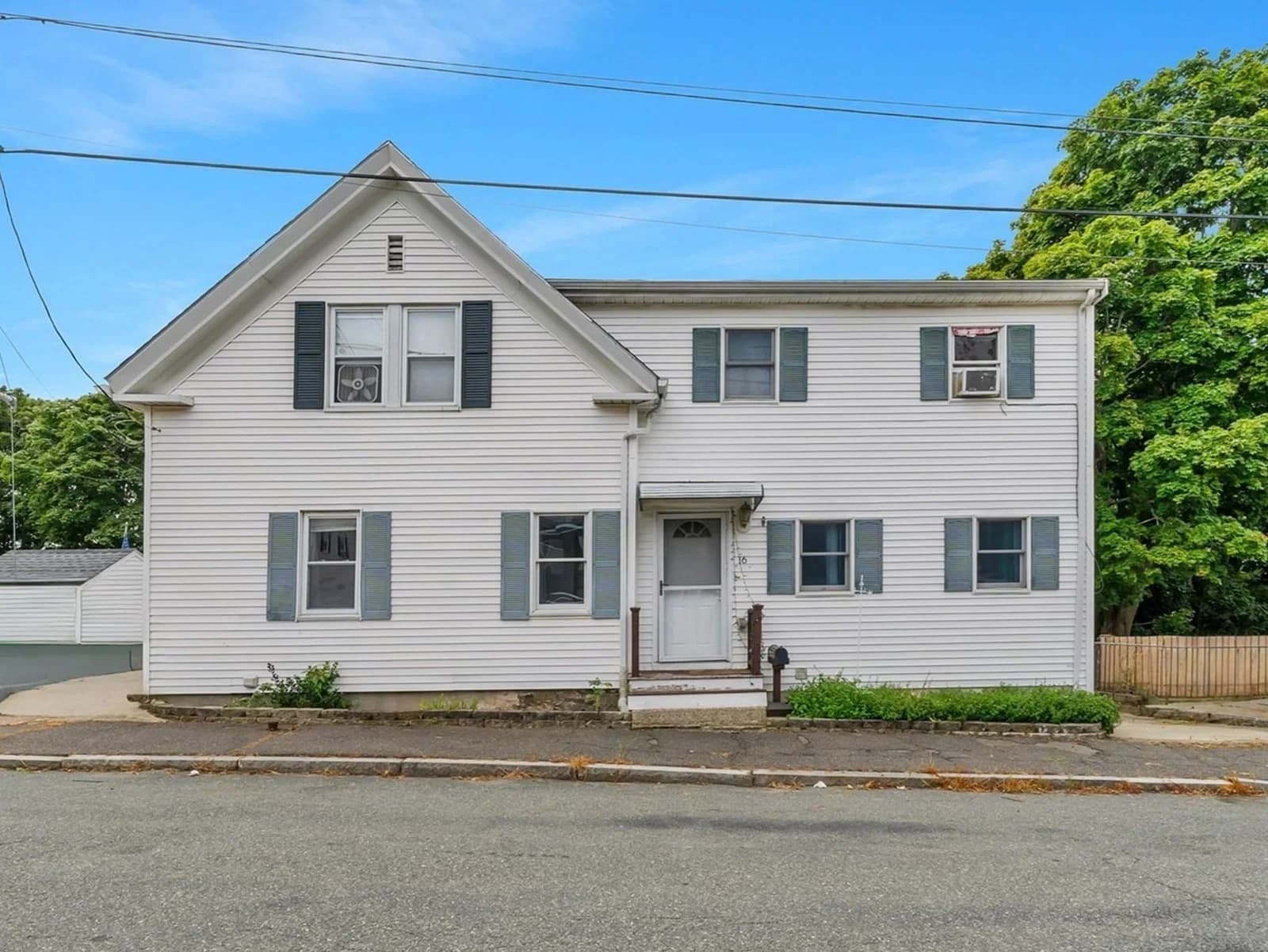16 South St